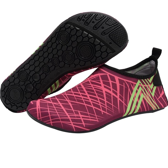 Brand new Water shoes - Picture 1 of 6